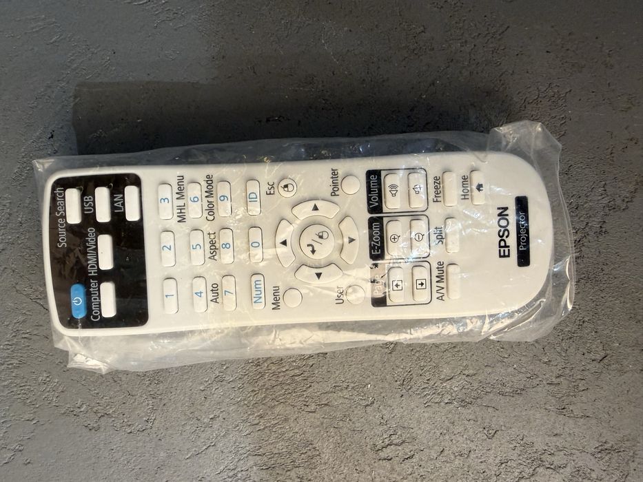 Проектор универсальный Epson EB-X06