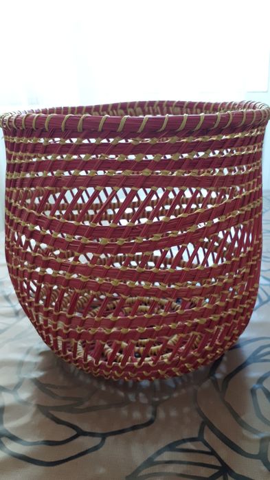 Ваза плетёная из Африки