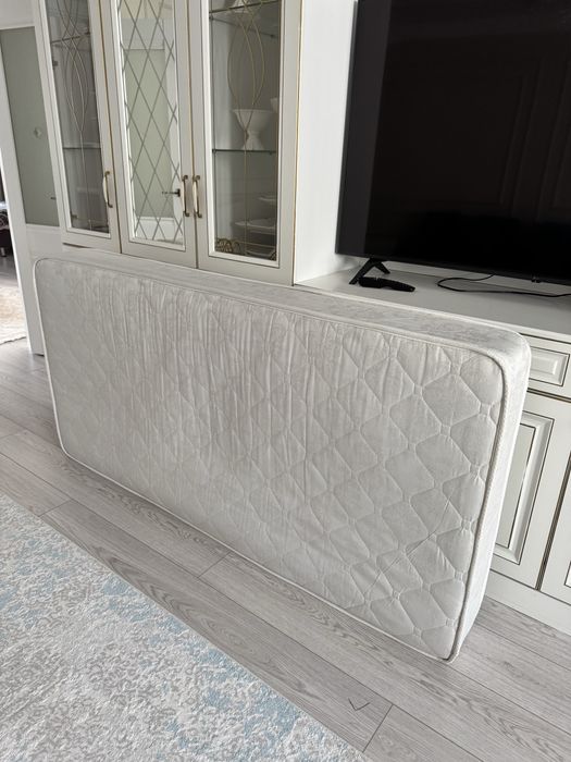 Продам матрас одно спальный