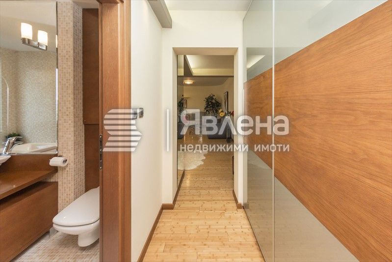 Дава се под наем Двустаен апартамент в София, Гоце Делчев - 80 кв.м за 700 € - Снимка #9