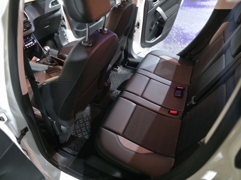 Peugeot 2008 PureTech 130 CP 96 Kw
