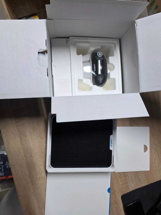 Camera supraveghere panoramica wireless cu panou solar Reolink Argus