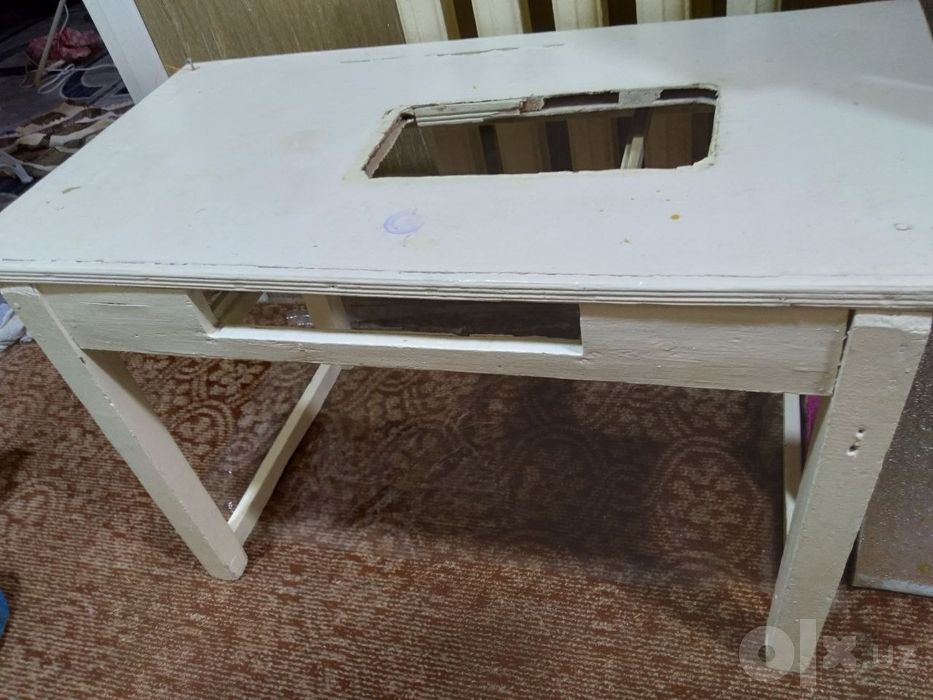Отдам даром стол для швейный машины