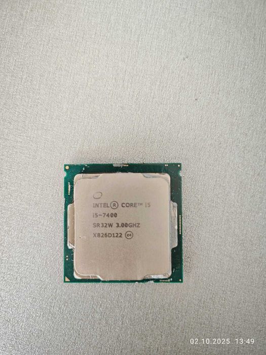 Продам процессор Intel core i5-7400 вместе с кулером