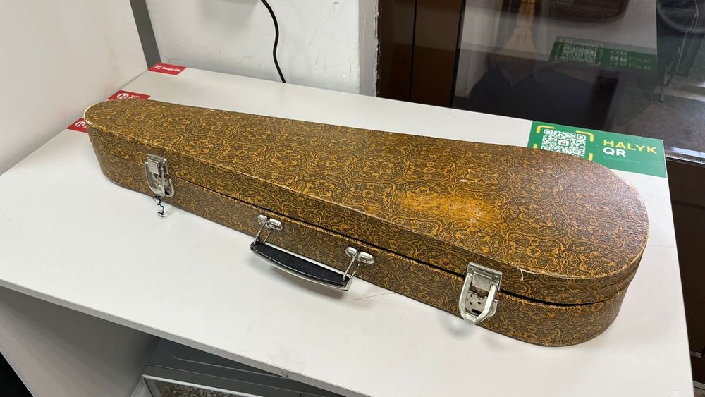 Продам антикварную скрипку