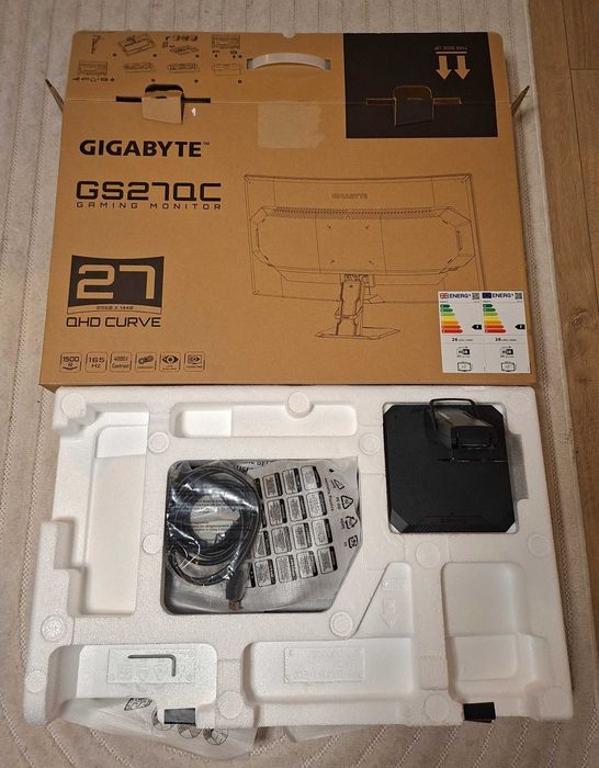 Геймърски монитор Gigabyte GS27QC 27″ (в гаранция) + стойка за монитор