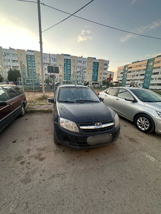 Продам Лада гранта 2013
