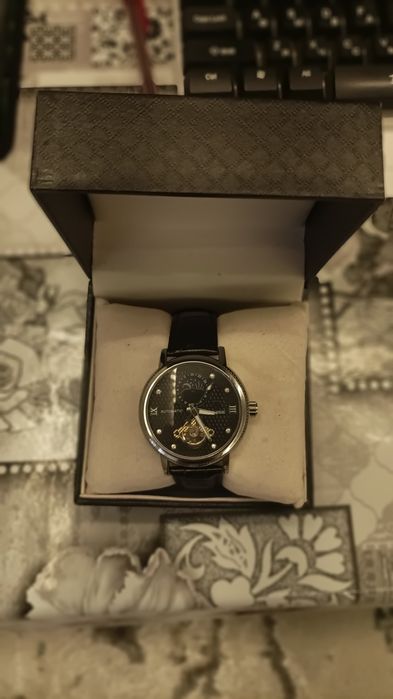 Продаются механические часы TEVISE