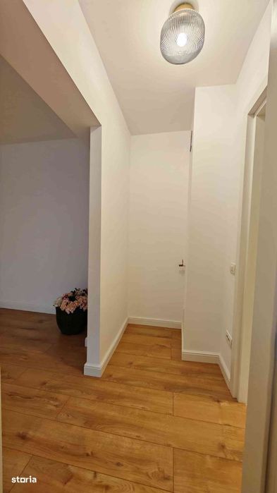 Apartament 2 Camere de Vanzare -Renovat Complet