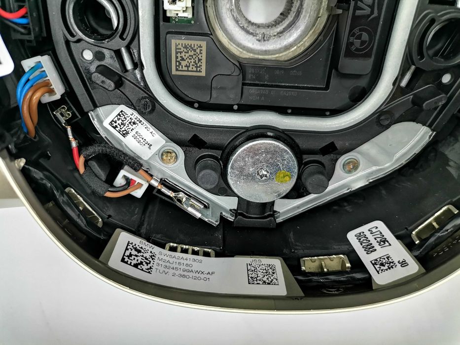 Волан 116км оригинален мултифункционален волан BMW iX I20