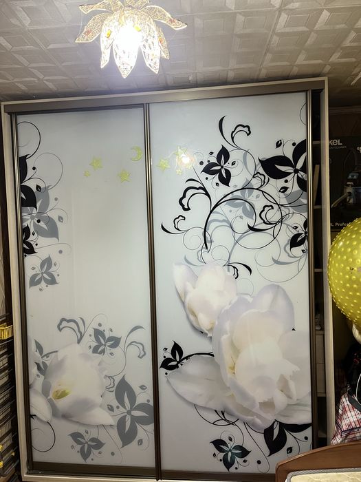 Шкаф в отличном состояний