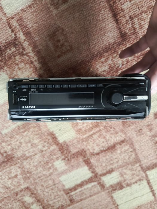 Магнитофон sony!!!