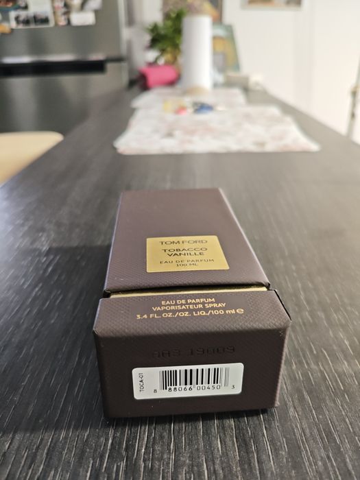 Vând parfum Tom Ford Tabacco Vanille 100 ml