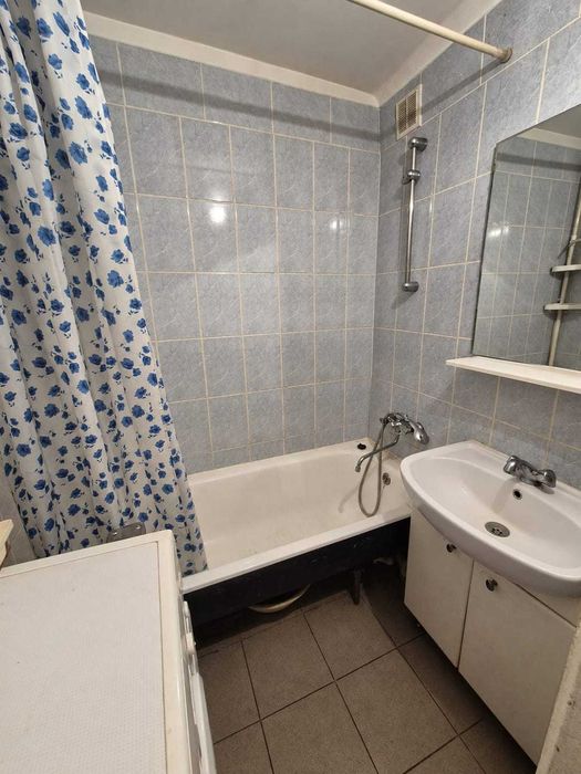 Продам 3 комн квартиру у/планир.