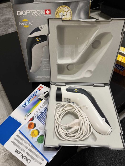 LAMPA BIOPTRON ZEPTER + Set complet de accesorii - Stare Excelenta