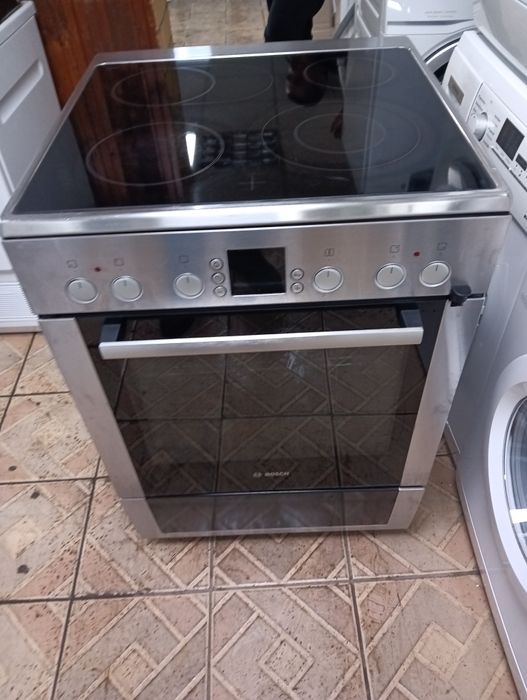 Иноксова свободно стояща печка с керамичен плот Бош Bosch с  Гаранция!