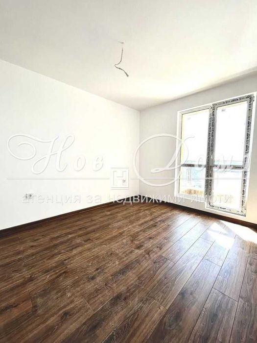 акт15 - изцяло южен - среден етаж - дневна = 23 кв.м. - нова тухла -