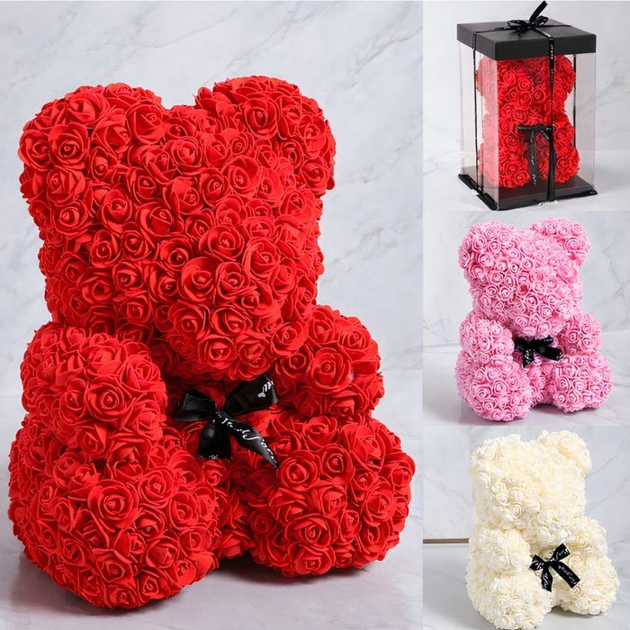 Ursulet din Trandafiri 25cm cu Flori de Spuma