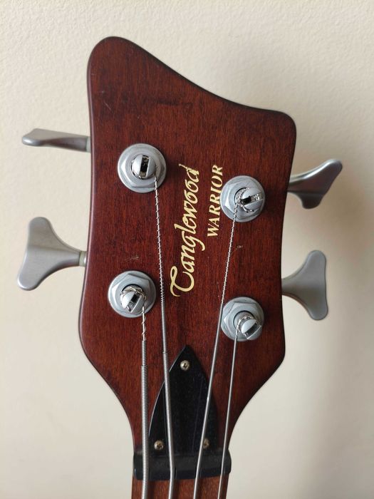 Бас китара Tanglewood Warrior – Натурален финиш, Отлично състояние