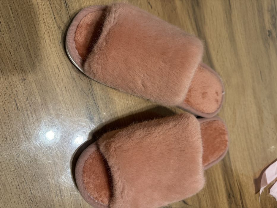 Новые пушистые тапочки