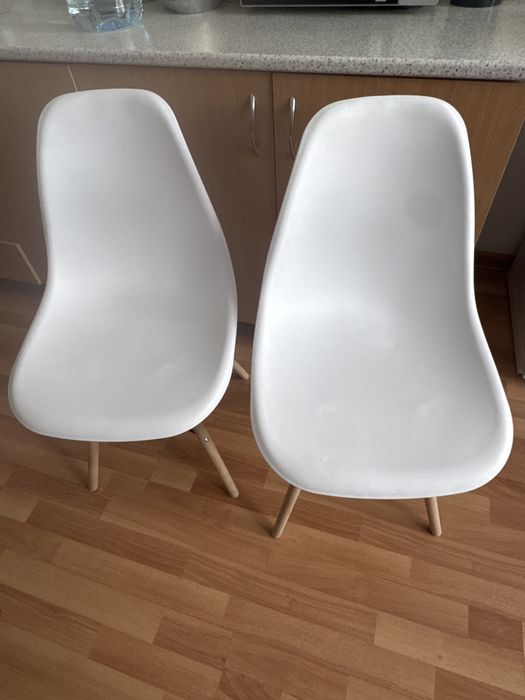 два стула в хорошем состоянии