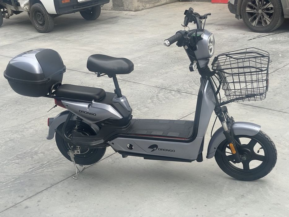 drongo moped sotiladi