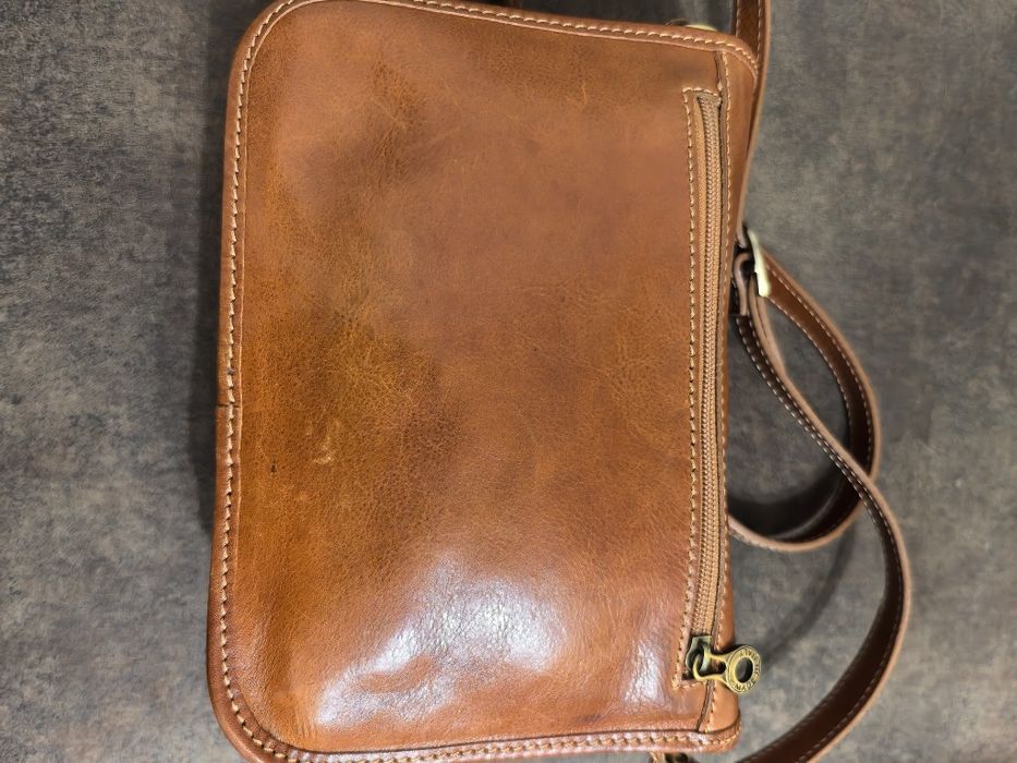 Малка чанта от естествена кожа