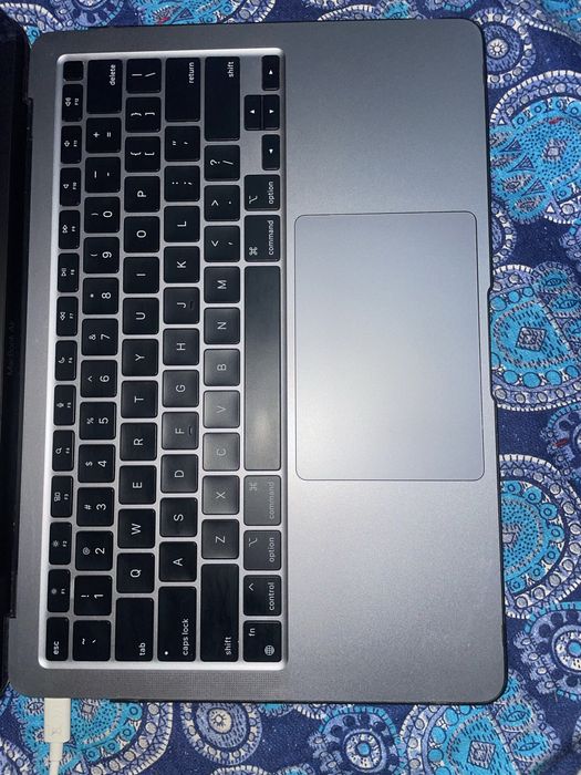 MacBook Air m1 256г