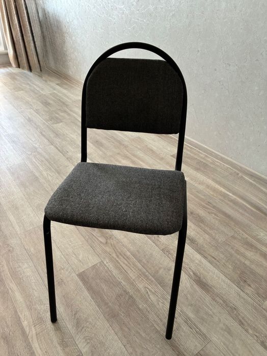 Стул металический