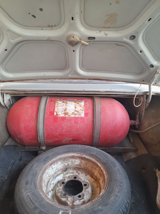 Газ 31029 сотилади прицепи билан.