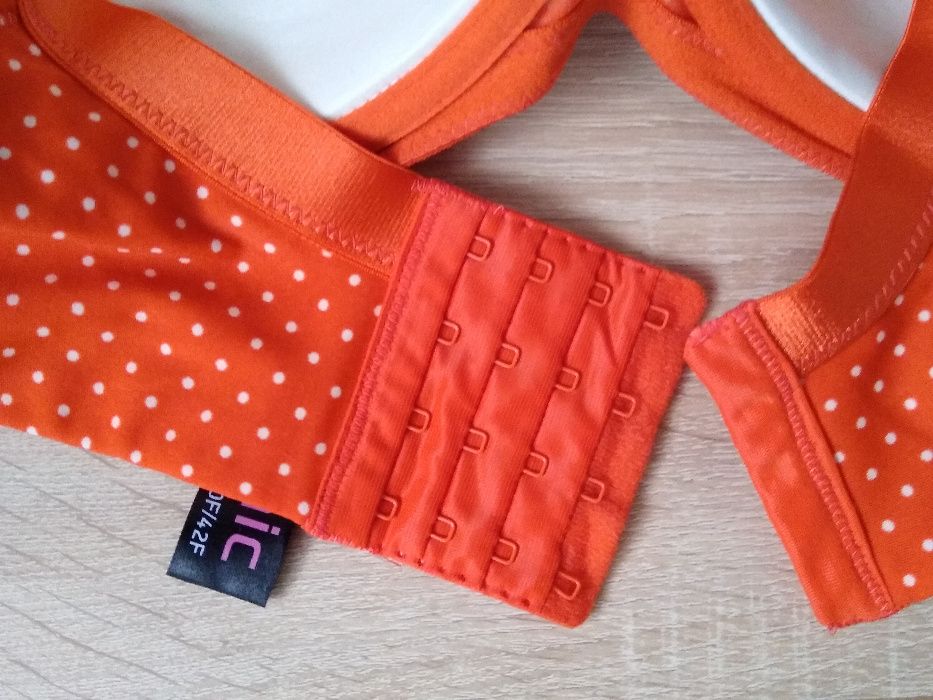 Нови Triumph/Chantelle/ Charade/City Chic големи размери сутиени