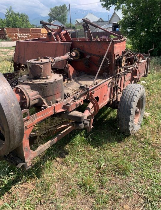 Комбайн,трактор,пресс,плук