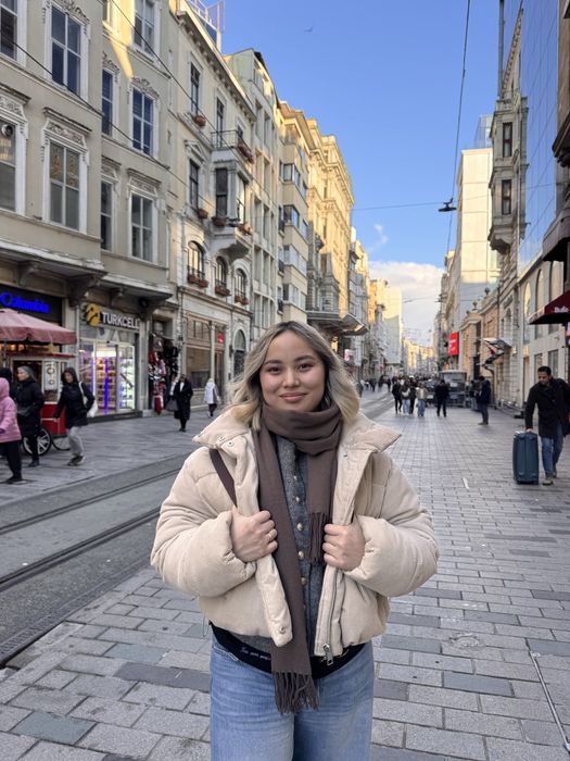 Женская Куртка зима 44 размер