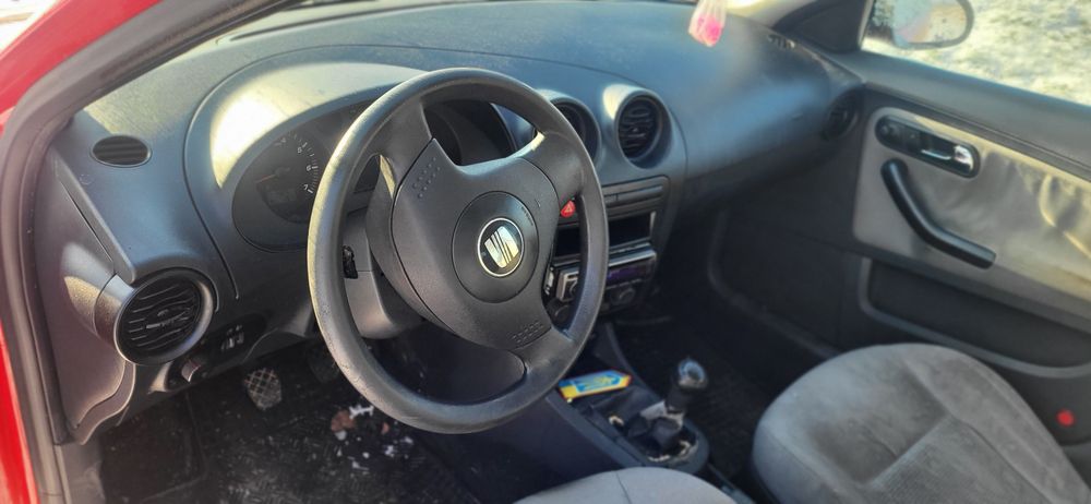 Vând Seat Ibiza 2004