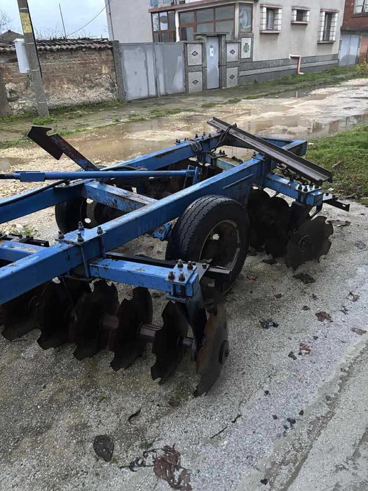 Прикачена дискова брана