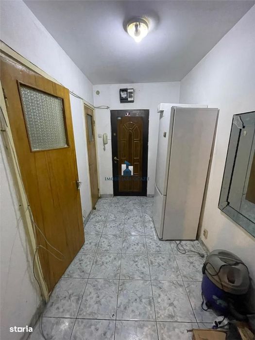 Apartament 3 camere Semidecomandat Aparatorii Patriei