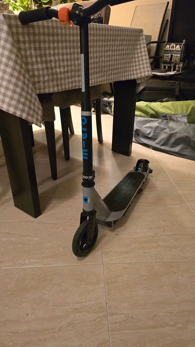 Детска електрическа тротинетка Micro