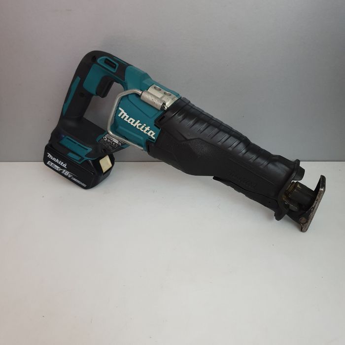 Makita DJR 187 Fierăstrău sabie Brushless 5.0AH Li-Ion