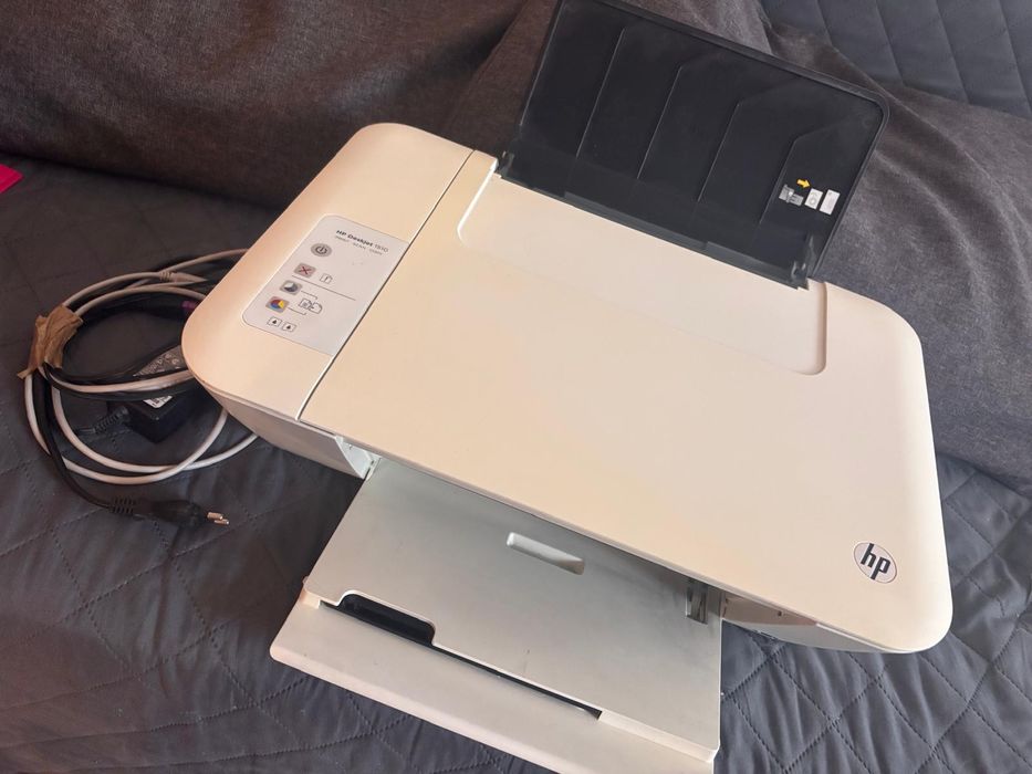 Imprimantă HP Deskjet 1510 All-in-One - Cartușe incluse - 50 Lei