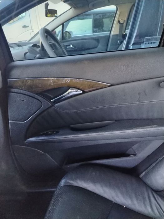 Mercedes w211 2.7cdi на части!