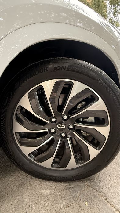 Продается Huawei Aito M7 Hybrid