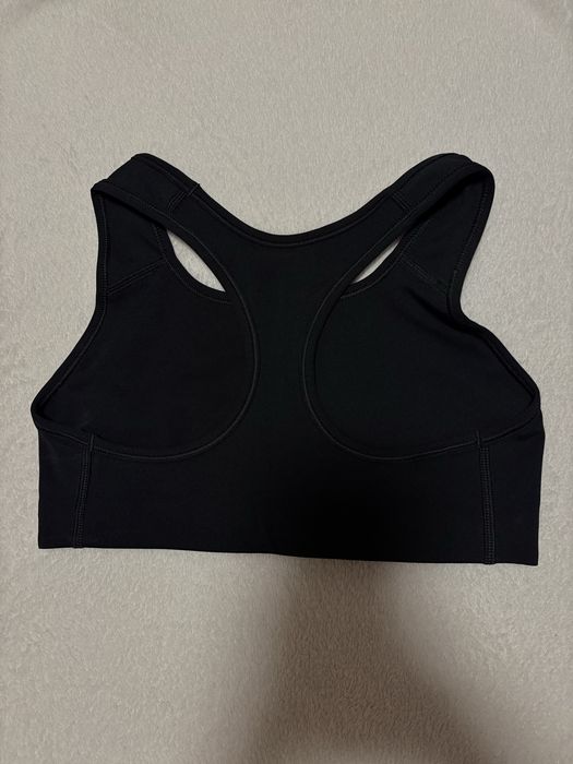 Дамски топ NIKE. Нов