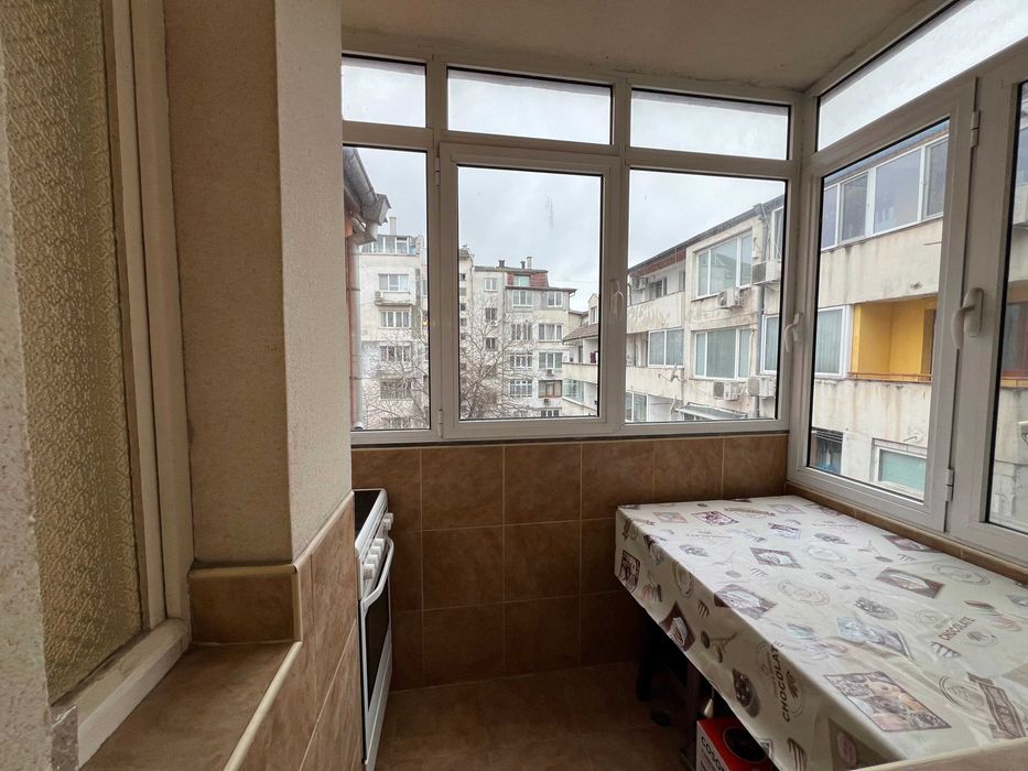Дава се под наем Тристаен апартамент в Варна, Автогара - 80 кв.м за 174557.7 € - Снимка #3