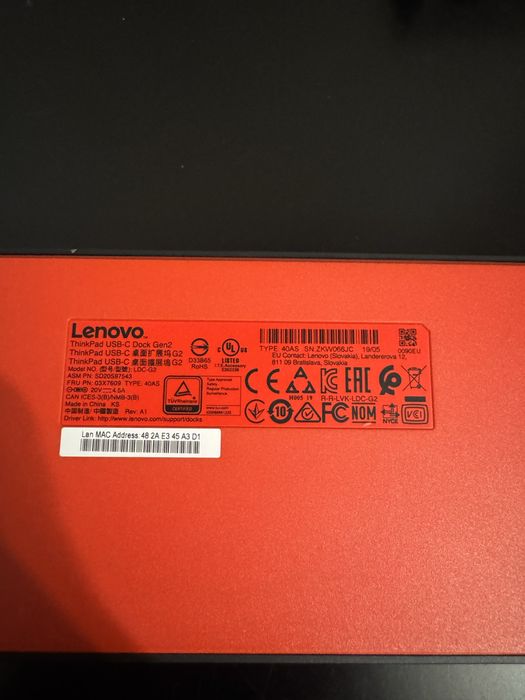 Lenovo ThinkPad USB-C Dock, Gen2 si Pro Dock