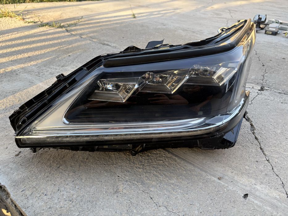 Продам запчасти на lexus 570