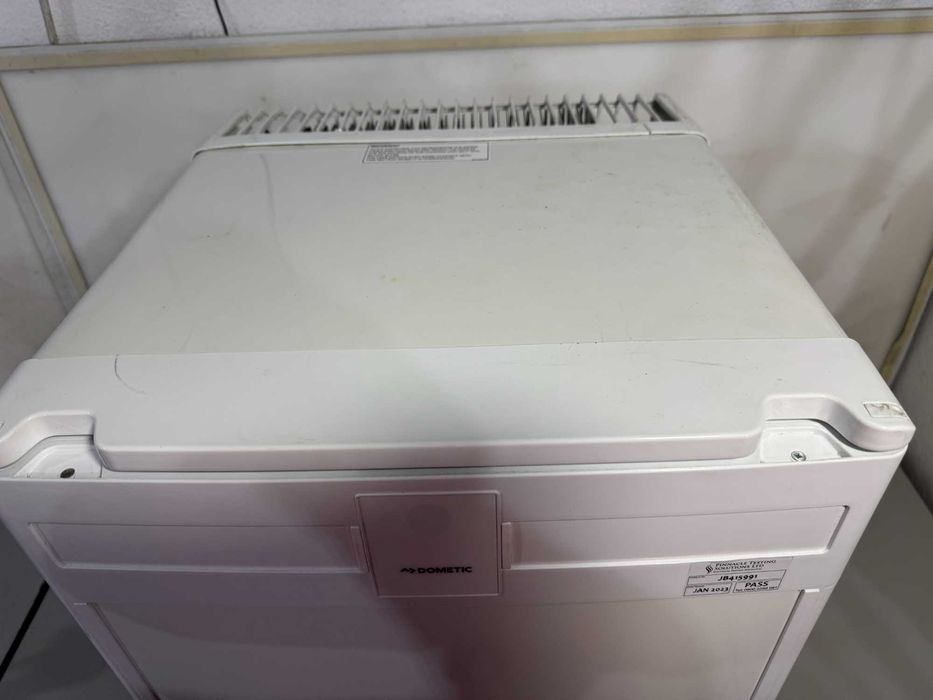 Хладилник - Dometic 85W 34L (амонячен)