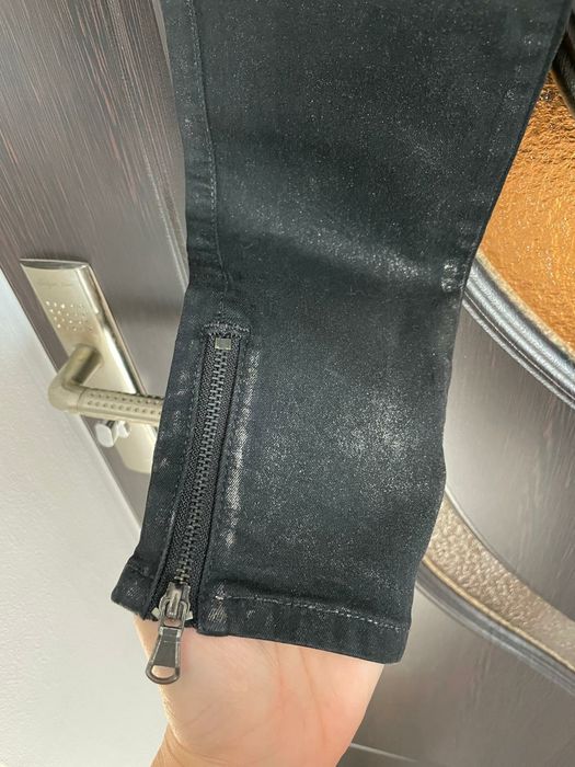 Blugi negri guess tiesto marime 38 blugi guess 29