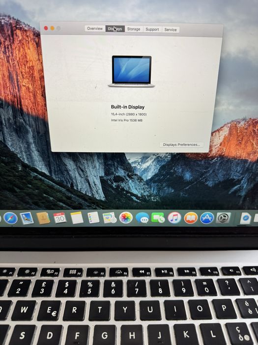 Macbook pro 15,3 inch intel core i7