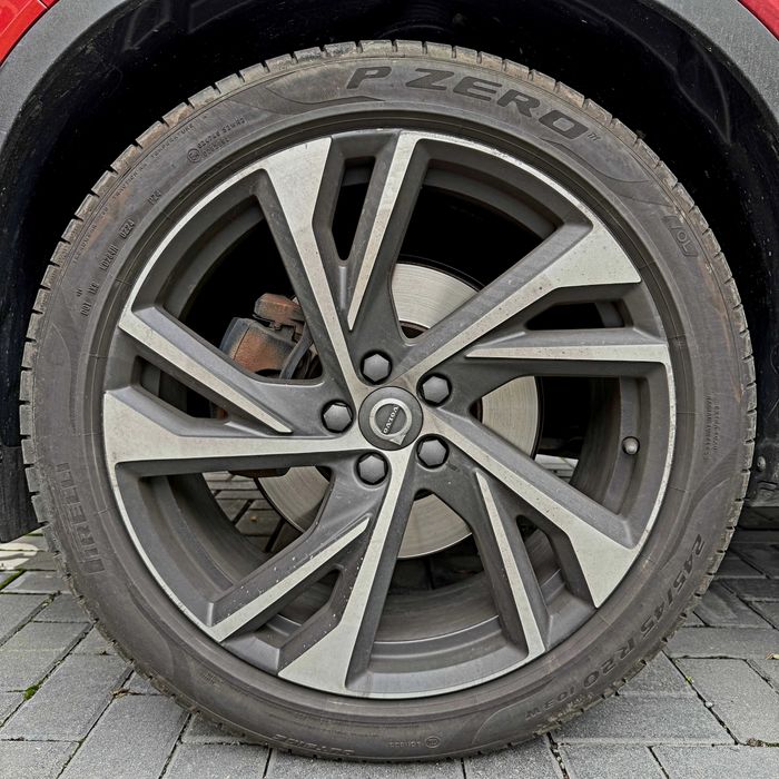 Jante Volvo R20 Original, Pirelli P Zero 245/45 (2024) XC40 XC60 XC90