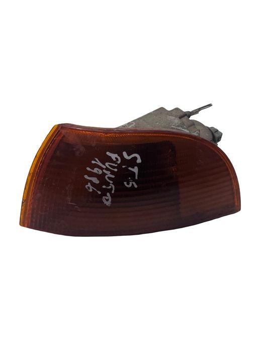 Lampa De Semnalizare Dreapta Fata Fiat Punto 176_ 1993 - 1999 (Crapata